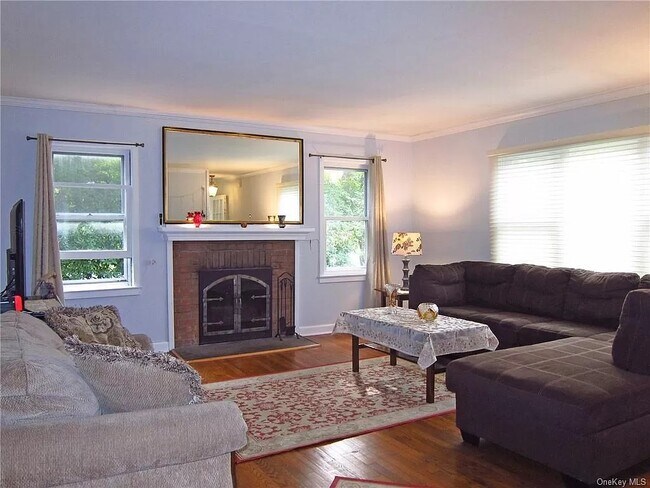 Living Room - 184 Johnson Rd