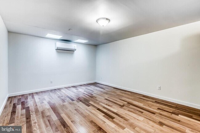 Building Photo - 4122 Haverford Ave