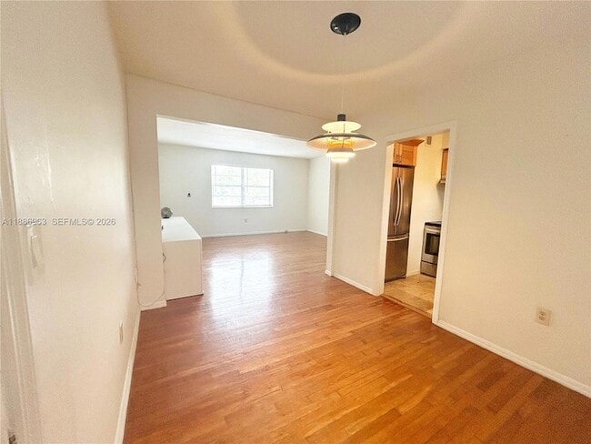 Building Photo - 7865 SW 57th Ave