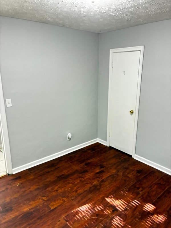 Building Photo - 5222 Lexington Ave