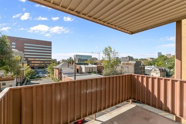 Building Photo - Remarkable 1 bedroom Condo in Governors Park