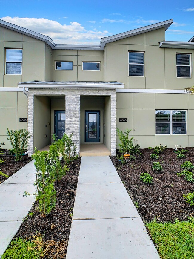 Building Photo - 2865 Simile St