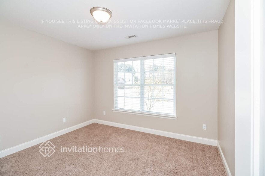 Building Photo - 154 Shoal Park Dr