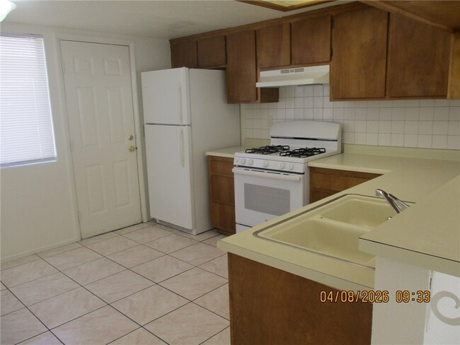 Building Photo - 827 Baseline Rd