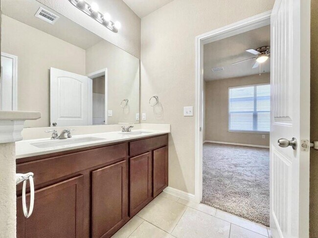 Building Photo - 126 Adage Dr