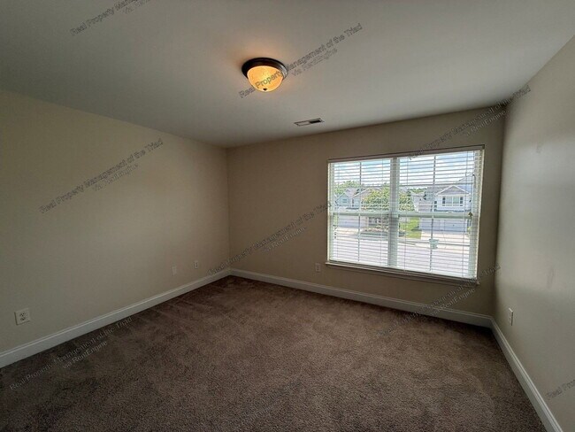 Building Photo - 3821 Marble Dr
