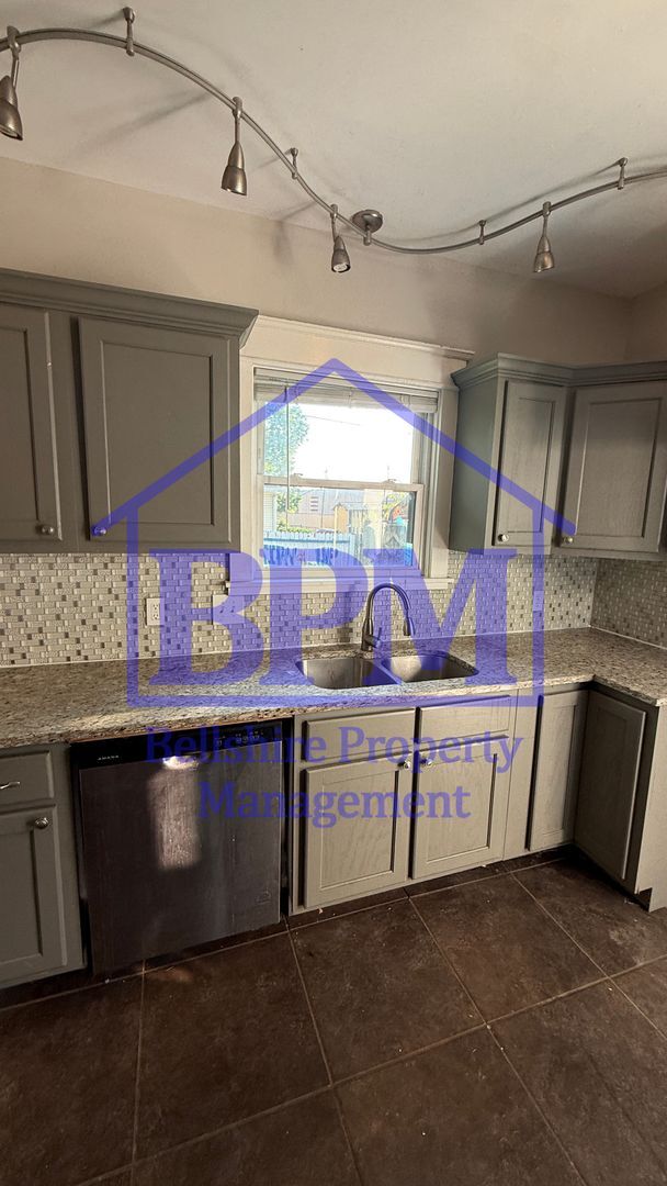 Building Photo - Charming 2 Bed, 2 Bath Home for Rent – 15t...