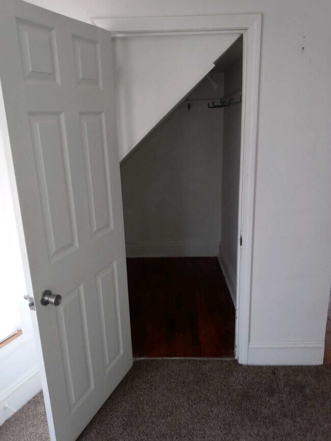 Building Photo - 209 S Pennsylvania Ave