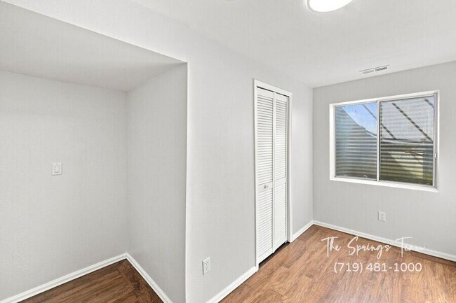 Building Photo - 4184 Charleston Dr