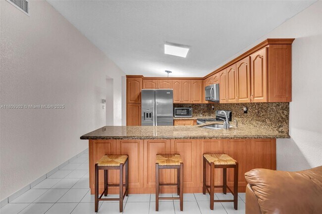 Building Photo - 2767 W 69th Terrace