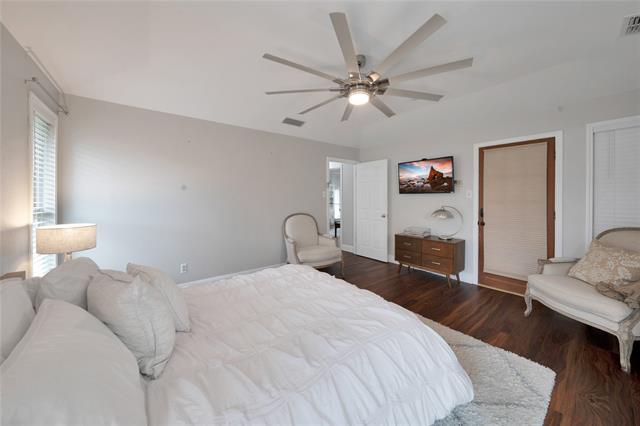 Building Photo - 2227 Timberwood