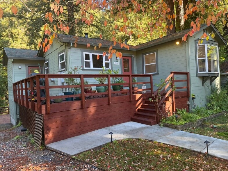 Building Photo - 13206 Middleton Ave