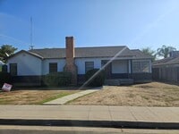 Building Photo - 736 Rosewood Ave