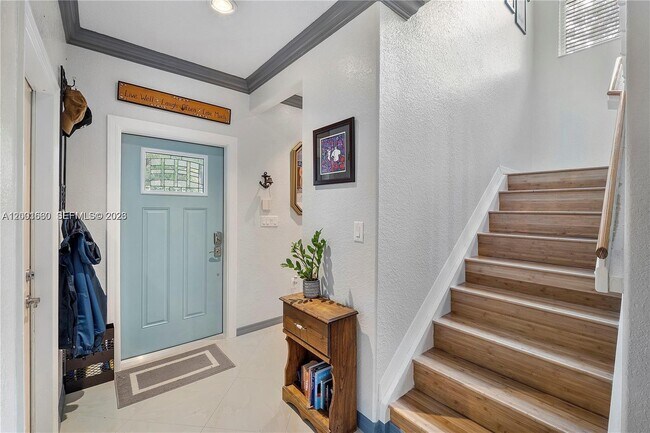 Building Photo - 1975 SE 14th St