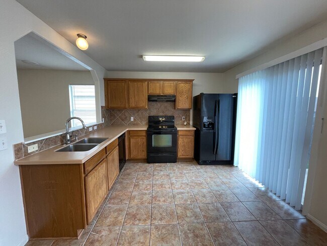 Building Photo - 6600 Taree Loop