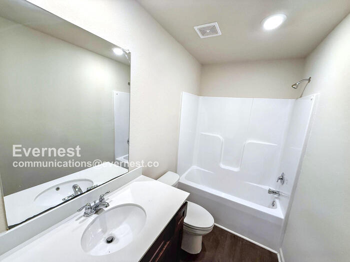 Building Photo - 6316 Rainbow Row