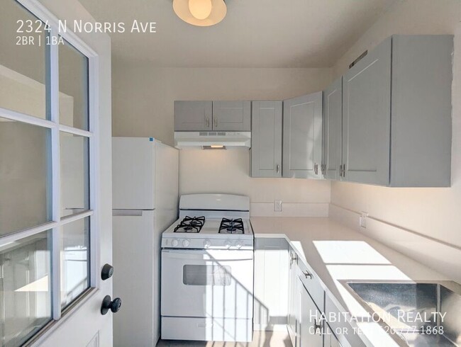 Primary Photo - Remodeled 2Bed/1Bath with Designer Touches...