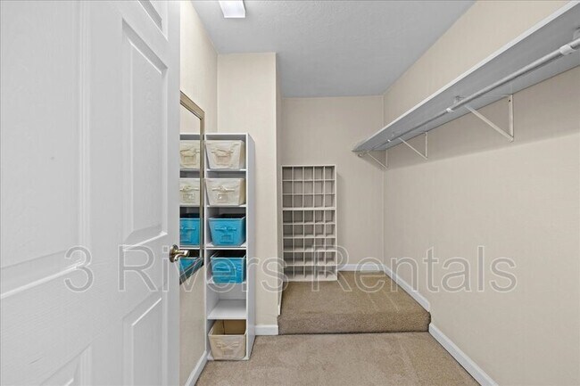 Building Photo - 1339 Rutherford Ave