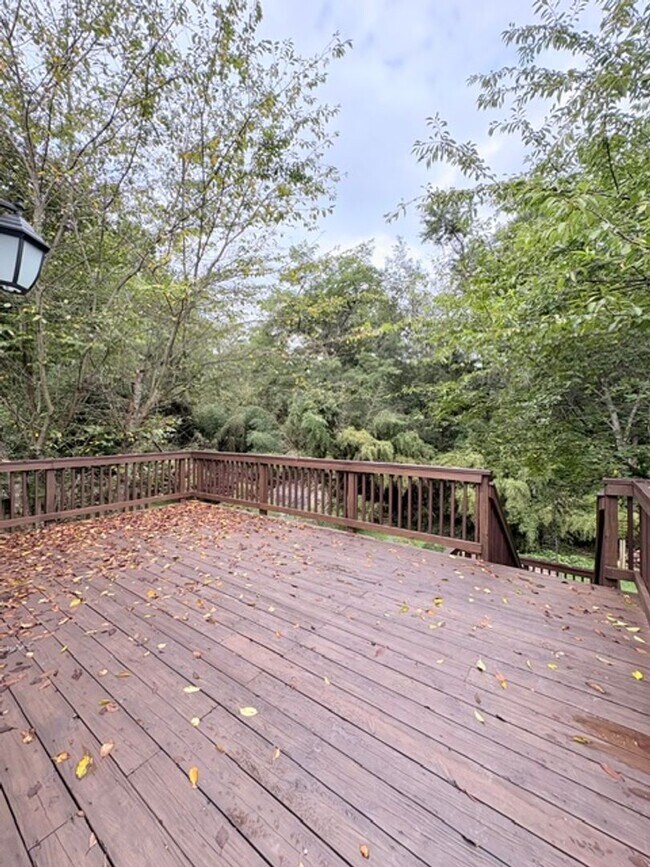 Building Photo - 18514 Gingerbread Ln