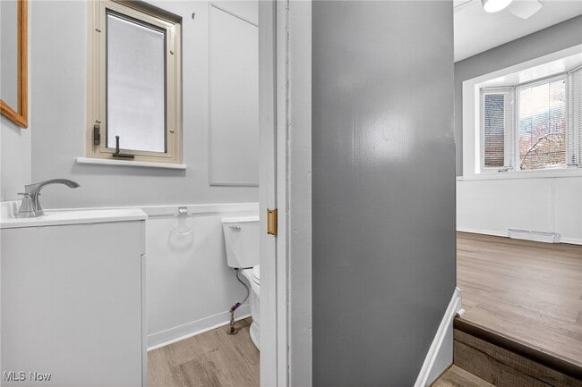 Building Photo - 8310 Broadview Rd