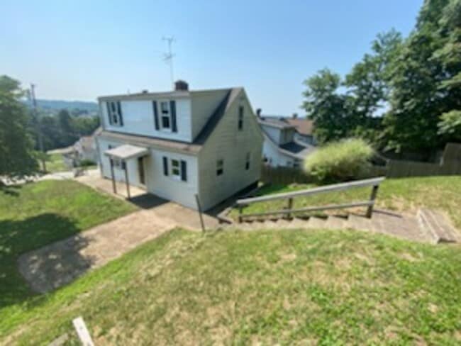 Building Photo - 2 Bed / 1 Bath Single Family Home for Rent...