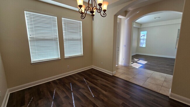 Building Photo - 2205 Heavenly View Trail