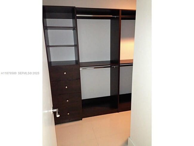 Building Photo - 2950 NE 188th St