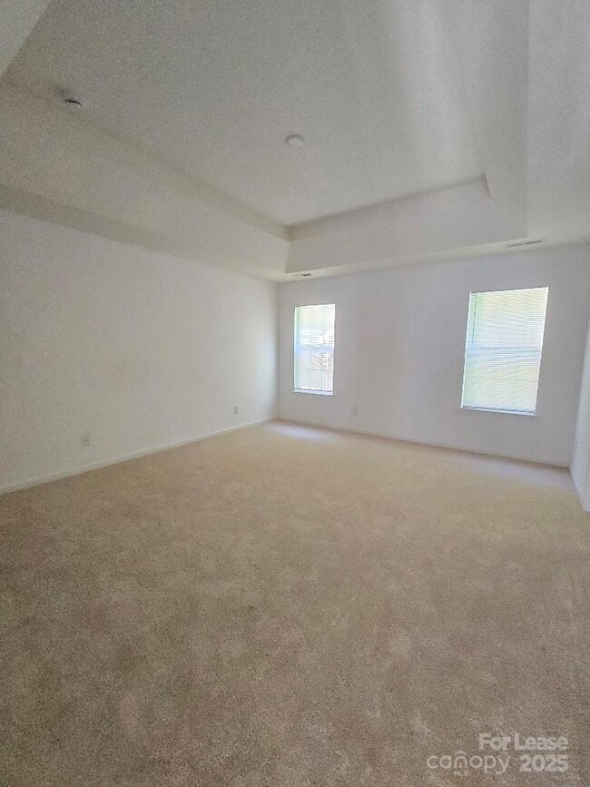 Building Photo - 4021 Fifendrum Ln