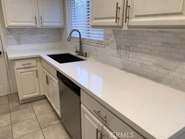 Building Photo - 2519 Tulare Ave