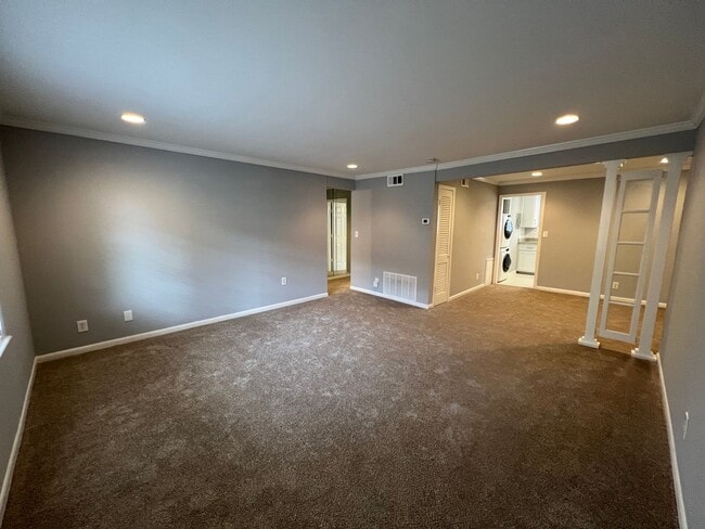 Building Photo - 3057 Pharr Ct N Northwest