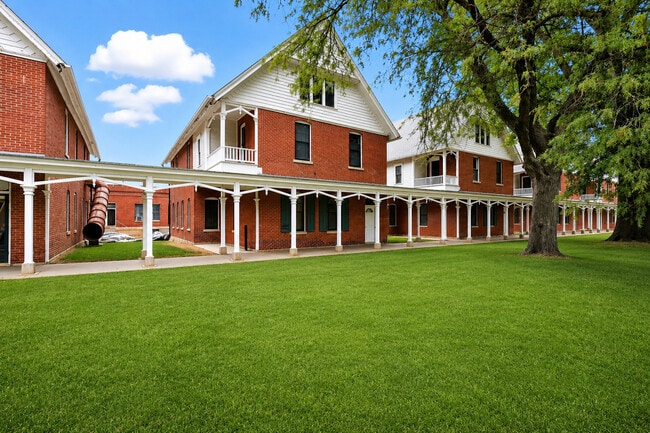Building Photo - Annie Wittenmyer Apartments