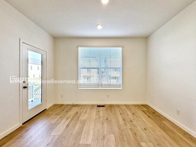 Building Photo - 9021 Hightower St