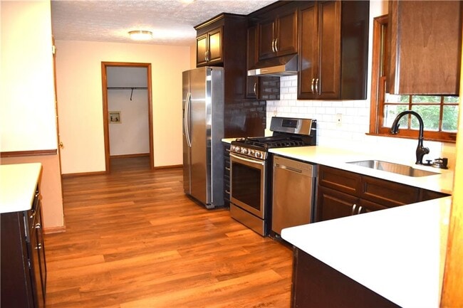 Building Photo - 2264 Post Oak Dr