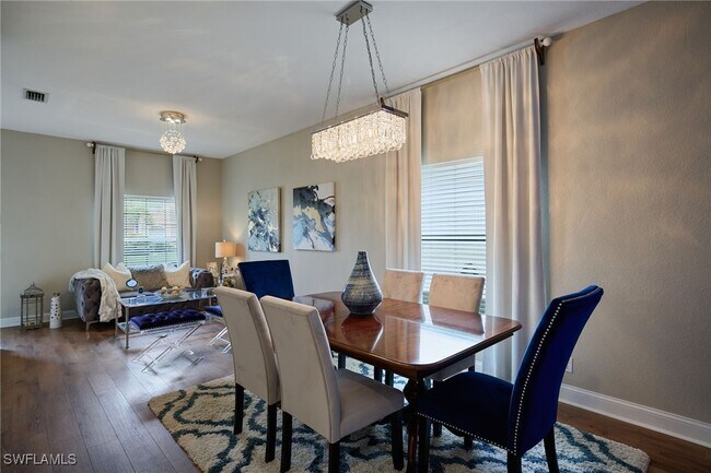 Building Photo - 2059 Willow Branch Dr