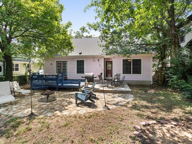 Building Photo - 1407 Sanchez St