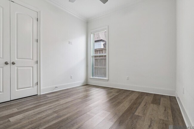 Building Photo - 17331 Fox Glove Ave