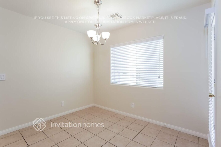 Building Photo - 10631 Gibbous Moon Dr