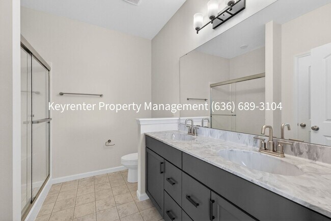 Building Photo - 825 Cedarwood Dr