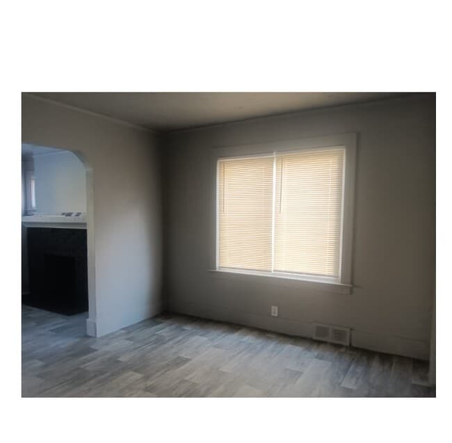 Building Photo - 13911 Tuller St