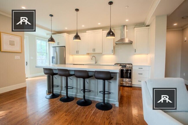 Building Photo - 3 bedroom in Brighton MA 02135
