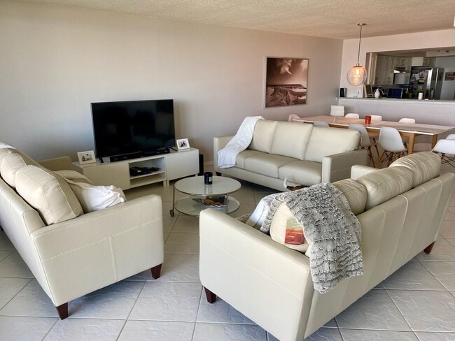 Building Photo - 1835 S Atlantic Ave