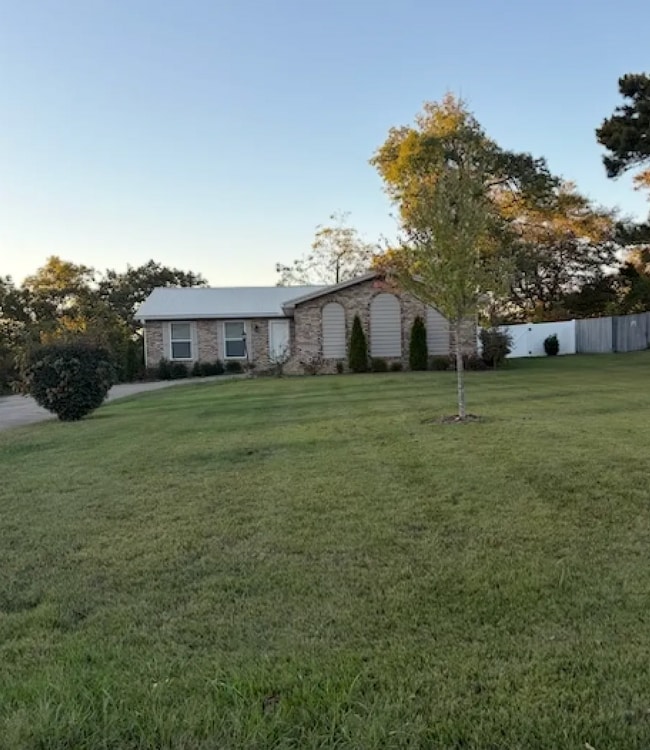 Building Photo - 192 Enchanted Dr