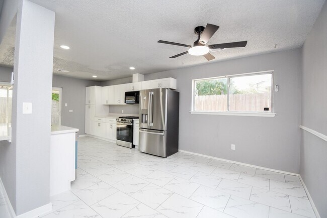 Building Photo - 23515 Briarcreek Blvd