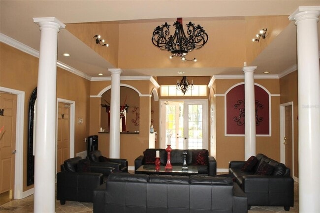 Building Photo - 5957 Westgate Dr