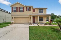 Building Photo - Stunning 5 bed/ 2 bath