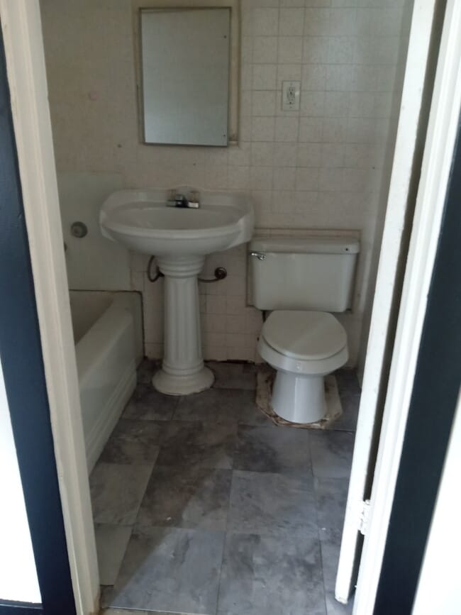 Building Photo - 13364 Clover St