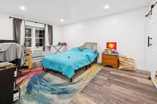 Building Photo - 57 Lorraine Terrace