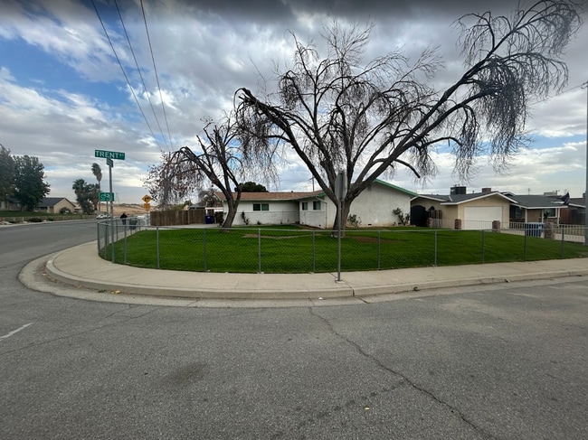 Building Photo - 7001 College Ave