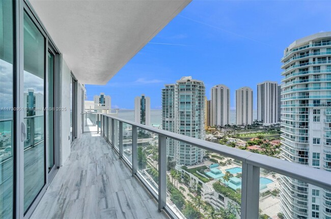 Building Photo - 300 Sunny Isles Blvd