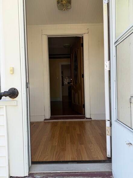 Building Photo - 4051 N 48th St